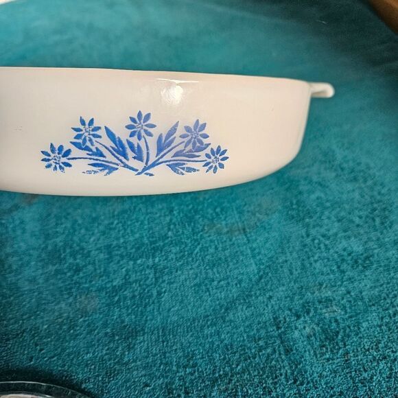 Fire King (Anchor Hocking) Baking Dish In Cornflower - Picture 5 of 8